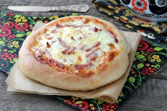 Піца з хлібного тіста рецепт з фото 