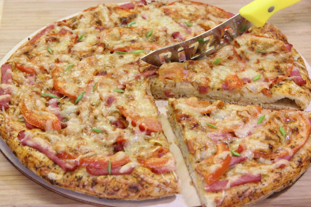 Піца швидка із замороженого тіста рецепт з фото покроково 