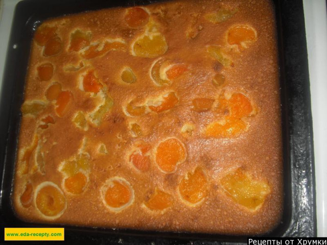 Пиріг з консервованими персиками і сметанним кремом рецепт з фото покроково 