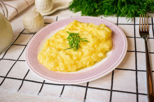 Картопляне пюре з яйцем і молоком рецепт з фото покроково 