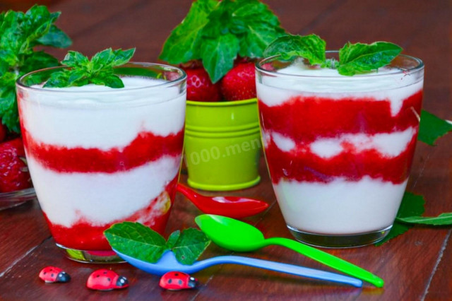 Йогурт полуничний рецепт з фото покроково