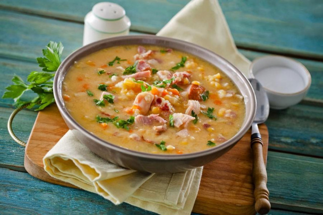 Гороховий суп з м'ясом в мультиварці рецепт з фото 