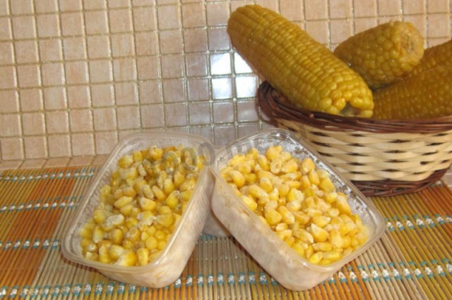 Заморозити кукурудзу на зиму в качанах і зернах рецепт з фото 