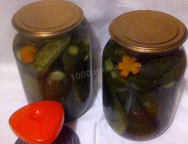 Солоні огірки на зиму хрусткі і смачні рецепт з фото 