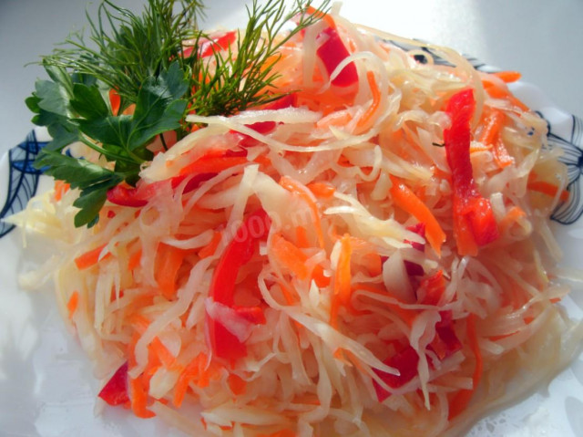 Добова капуста з морквою і часником рецепт з фото покроково 