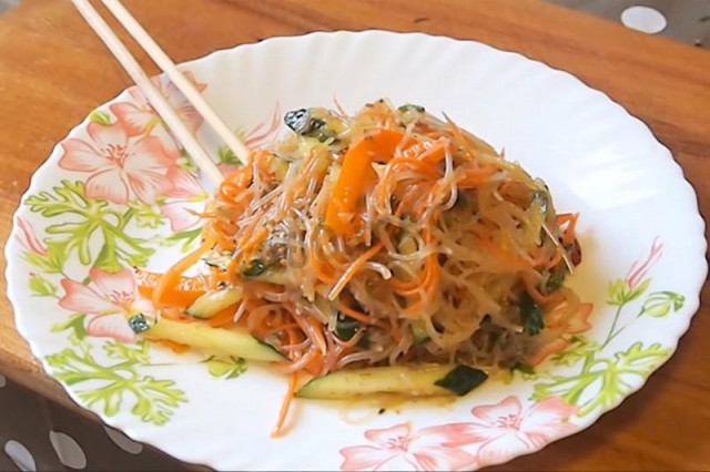 Салат з фунчозою зі смачною заправкою по корейськи рецепт з фото і відео 