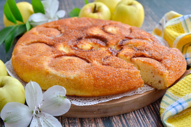 Яблучний пиріг на сковороді рецепт з фото покроково і відео 