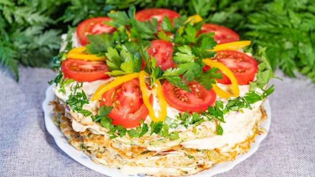 Закусочний торт з кабачків з помідорами і зеленню рецепт з фото покроково і відео 