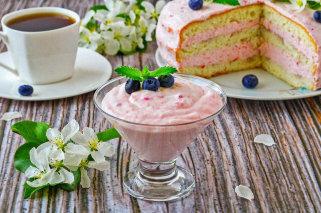 Йогуртовий крем для бісквітного торта рецепт з фото покроково і відео 