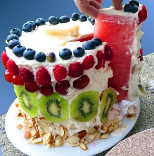 Кавуновий торт з фруктами рецепт з фото покроково 