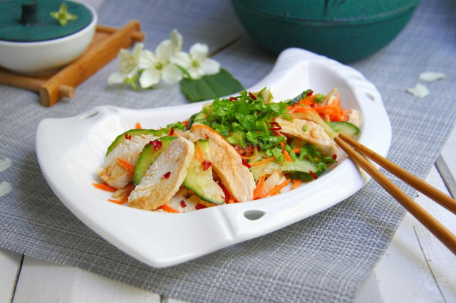 Корейський салат з огірками і куркою рецепт з фото покроково 