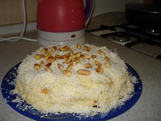 Торт кокосовий на крекерах без випічки рецепт з фото 