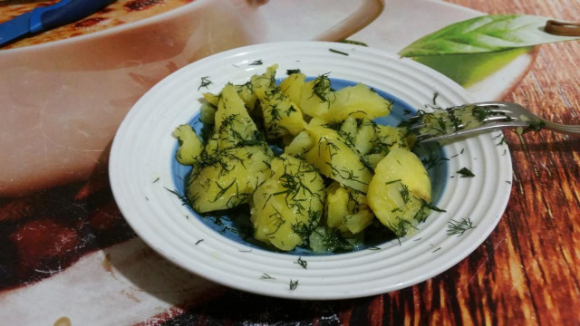 Швидка картопелька з зеленню рецепт з фото покроково 
