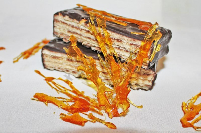 Прикраси з карамелі для тортів і тістечок рецепт з фото покроково 