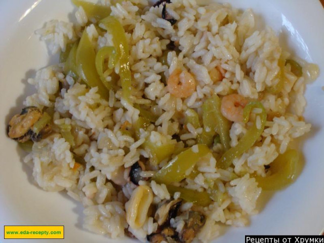 Рис з морепродуктами, цибулею і перцем рецепт з фото покроково 