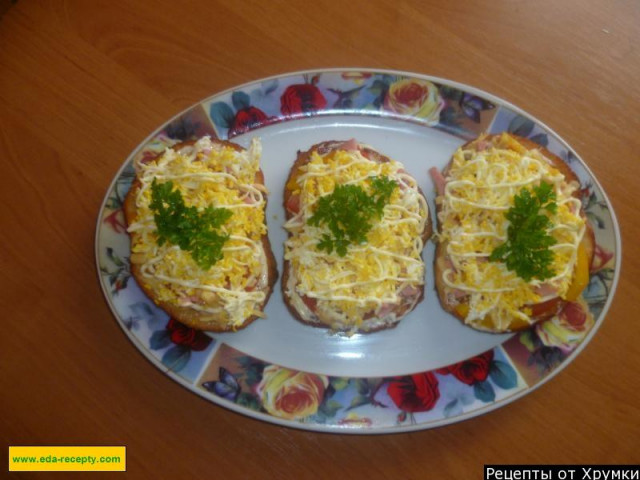 Гарячі бутерброди з сиром і ковбасою в мікрохвильовці рецепт з фото покроково 