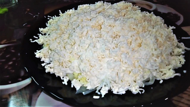 Французький салат плавлений сир з майонезом і яйцем рецепт з фото покроково 