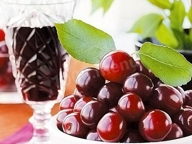 Плодове вино з черешні з лавровим листом і гвоздикою рецепт з фото 