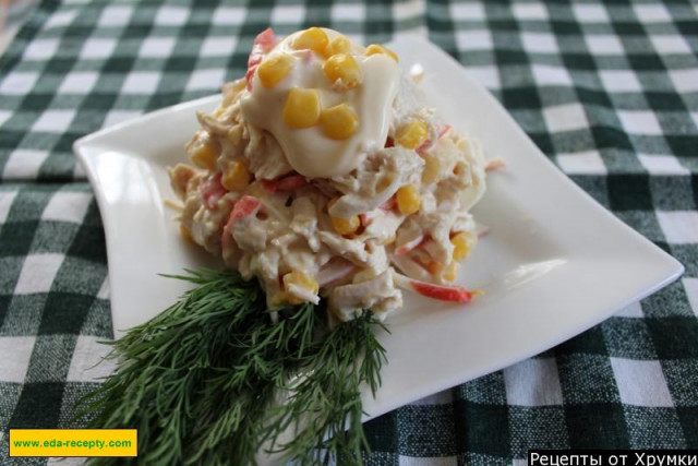 Салат свіжість з курки з ананасами і крабовими паличками рецепт з фото покроково 