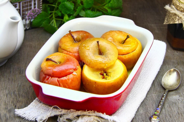 Яблука з медом запечені в мікрохвильовці цілком в шкірці рецепт з фото покроково 