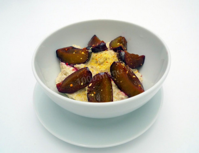Протеїново-сирний десерт зі сливою і цільним вівсом рецепт з фото покроково 