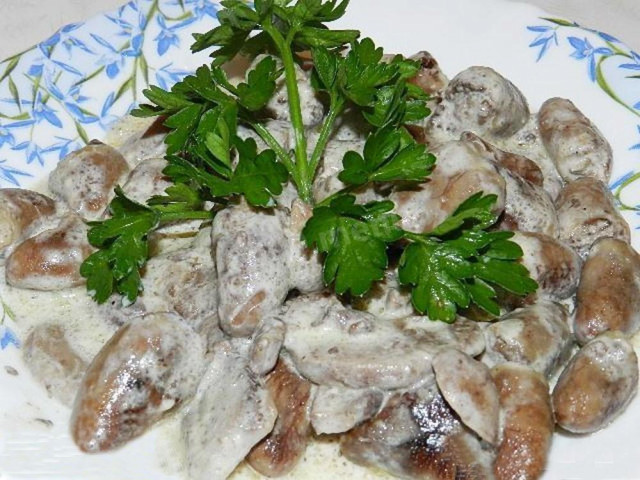 Курячі сердечка з грибами в сметані рецепт з фото покроково 