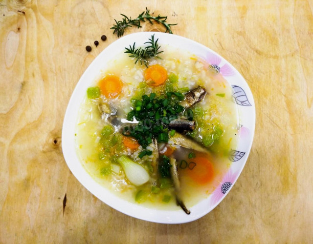 Простий суп зі шпротами рецепт з фото 