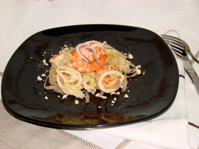 Салат з рисовою локшиною рецепт з фото покроково 