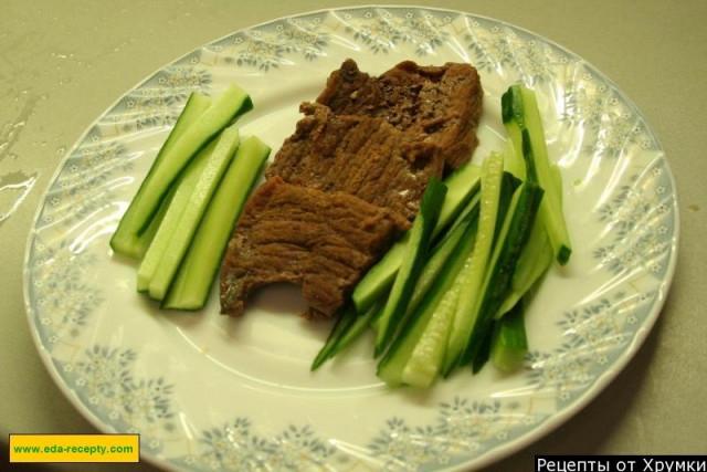 Відбивні з яловичини з огіркової соломкою рецепт з фото покроково 