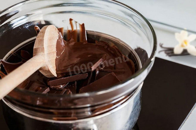 Як розтопити шоколад на водяній бані рецепт з фото 