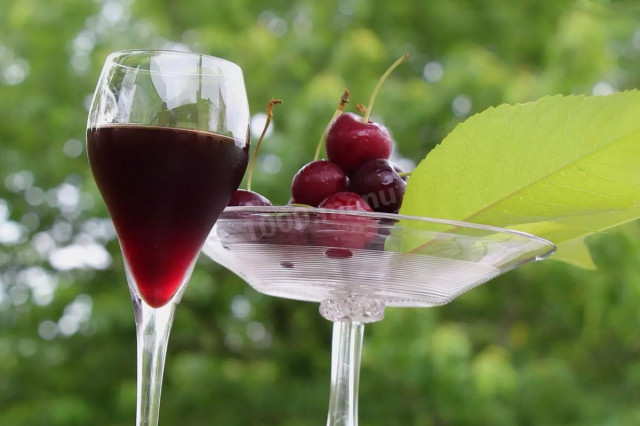 Черешневе вино рецепт з фото 