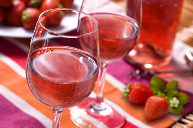 Вино з полуниці без горілки рецепт з фото 
