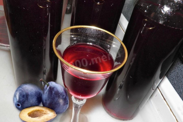 Вино зі сливи з кісточками рецепт з фото 