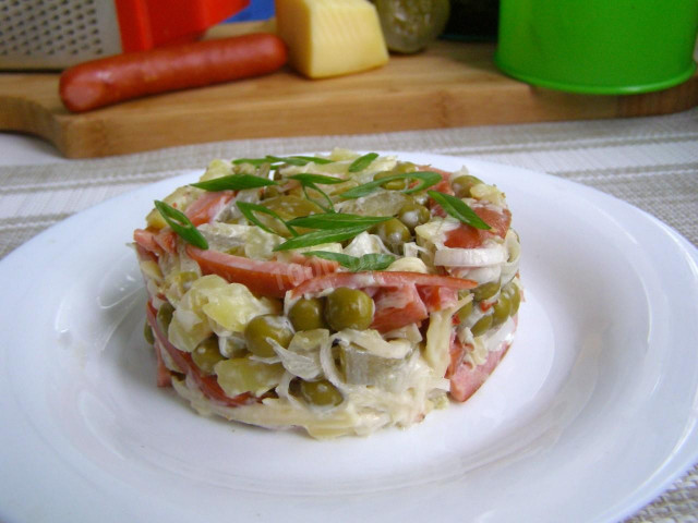 Салат з мисливськими ковбасками рецепт з фото покроково 