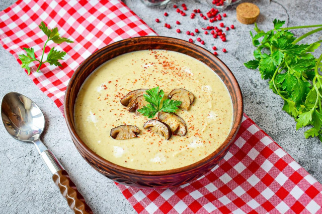 Грибний суп пюре з білих грибів з вершками рецепт з фото покроково 