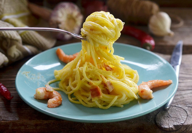Паста карбонара з креветками у вершковому соусі рецепт з фото покроково 