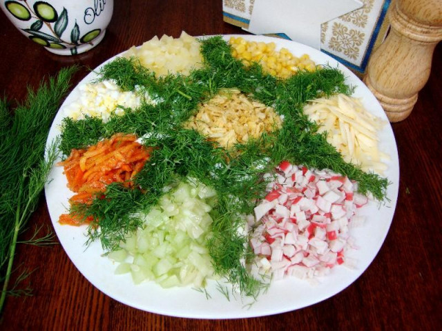 Салат Цветик Семицветик з корейською морквою рецепт з фото покроково 
