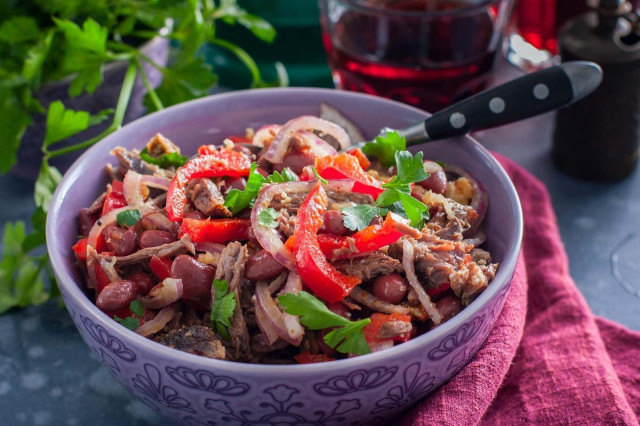 Салат з червоною квасолею яловичиною і 15 схожих рецептів: фото, калорійність, відгуки 