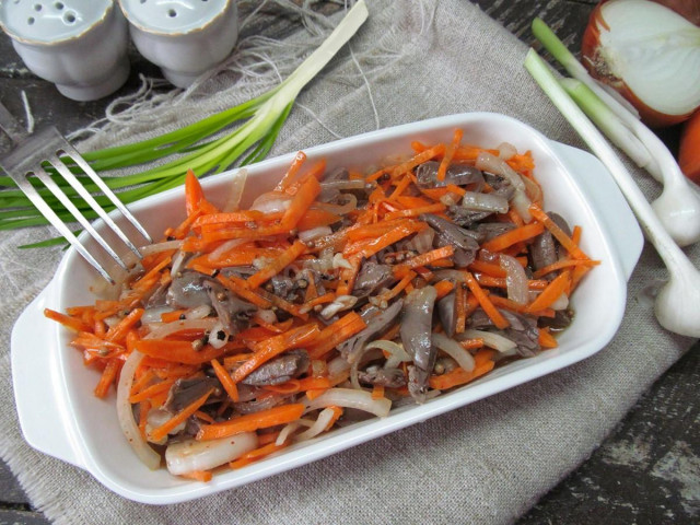 Салат з сердечками і морквою рецепт з фото 
