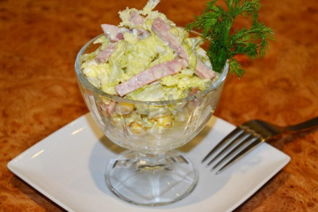 Салат з капустою пекінської і ковбасою копченою рецепт з фото покроково 