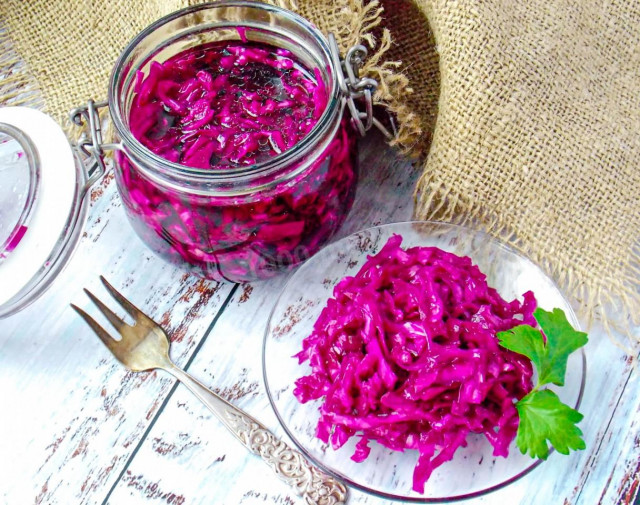 Салат з червонокачанної капусти на зиму рецепт з фото покроково 