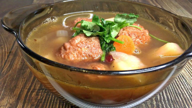 Суп з фрикадельками з червоної квасолі з томатами рецепт з фото і відео 
