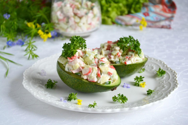 Авокадо з крабовими паличками салат рецепт з фото покроково і відео 