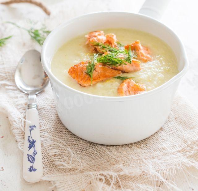 Суп з цвітної капусти з горбушею рецепт з фото 