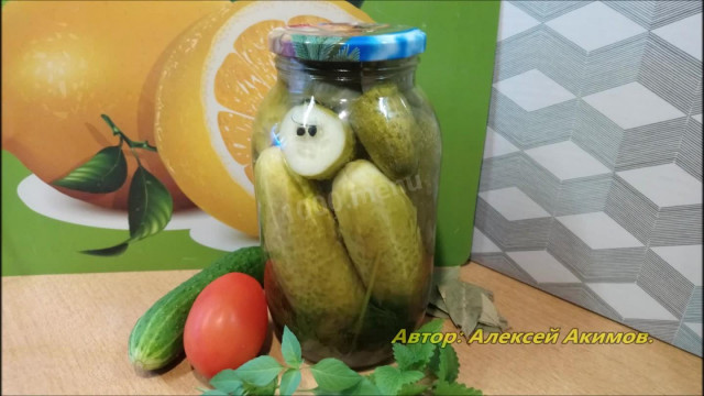 Огірки в киплячому маринаді на зиму рецепт з фото покроково і відео 