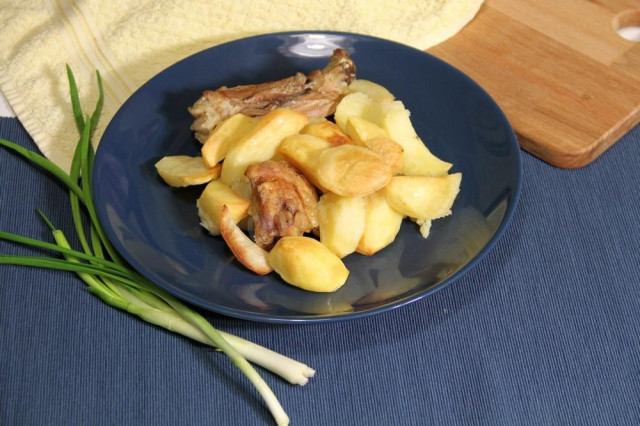 Картопля в духовці по-німецьки. Proude рецепт з фото і відео 