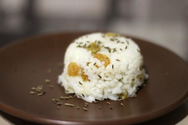 Солодкий рис з родзинками рецепт з фото 