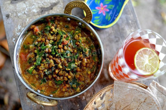 Палак Мунг дав - маш зі шпинатом по-індійськи рецепт з фото 
