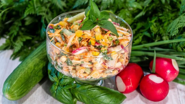 Літній овочевий салат з консервованою кукурудзою рецепт з фото покроково і відео 