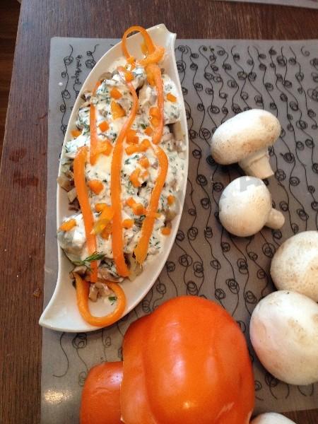 Салат з пупков і шлуночків з соусом мацоні рецепт з фото покроково 
